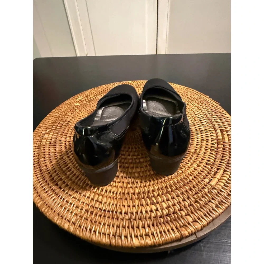 Dexflex Comfort Womens Black Wedge Pumps Matte Patent Accent Round Toe Size 7.5W